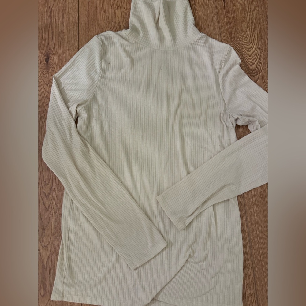 Madewell Turtleneck 😇